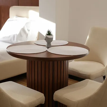 Silis Hotel